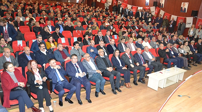 CHP Çayırova'da 3 adaylı kongre başladı