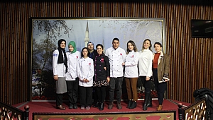 Engel tanımayan öğrencilerden 3 altın madalya