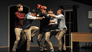 Görme engelli çocuklar “Hababam Sınıfı”nı sahneledi