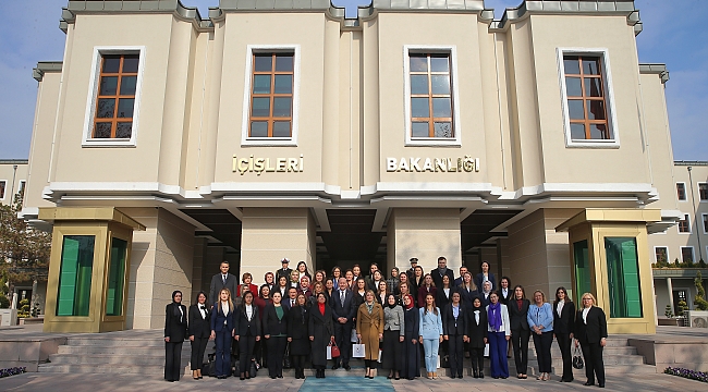 Kadın bürokratlardan şiddete tepki