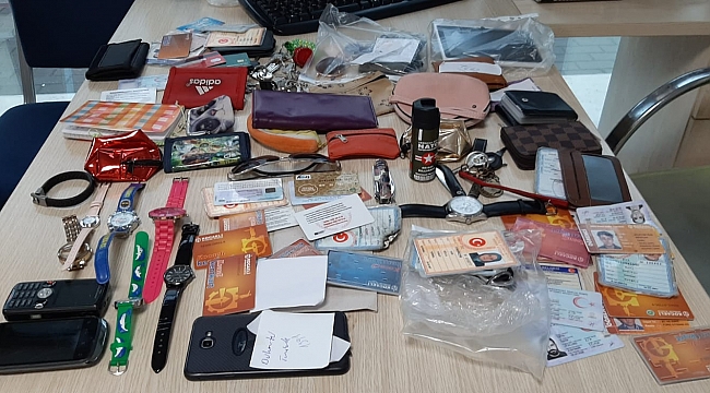 Kayıp eşyalar sahiplerini bekliyor