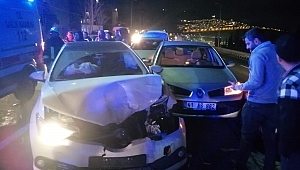 7 araç kazaya karıştı; 2 yaralı