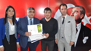 Darıca Final Okulları gazetecileri unutmadı