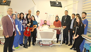 Diyaliz hastasına ‘müzikli’ doğum günü kutlaması