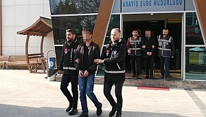 Bursa'da dolandırdılar, Kocaeli'nde tutuklandılar