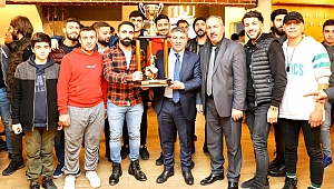 O Kupa Başkan Şayir’in elinde