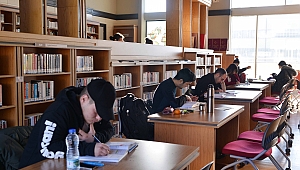 Örnek kütüphaneye rekor ziyaret