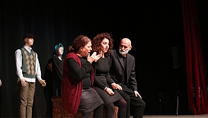 Tiyatroseverler GKM’de buluştu