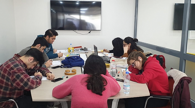 Yarıyılda binleri ağırladı