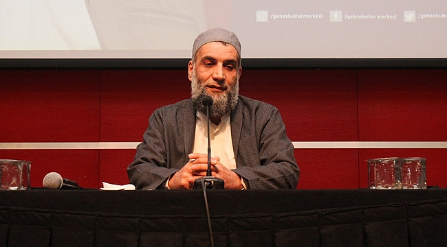 Ahmet Hoca iki değerli nimeti anlattı