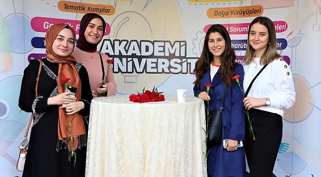 Akademi Üniversite'de yeni dönem
