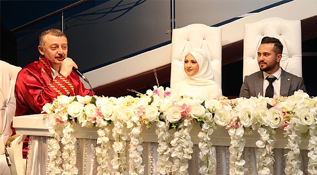 Başkanlar 14 Şubat’ta nikah kıydı