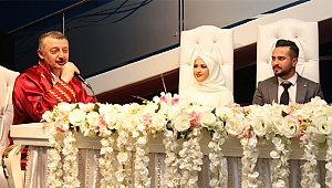 Başkanlar 14 Şubat’ta nikah kıydı