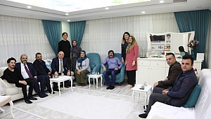 Bıyık, Darıcalı şehidin ailesine gitti