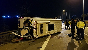 Çayırova'da düğün dönüşü kaza; 10 yaralı