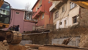 Darıca'da toprak kayması; 1 yaralı