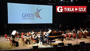 'Friends From Far Away'den müzik ziyafeti