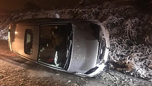 Kaygan yol kaza getirdi