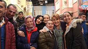 Özel öğrencilerin 'Seksenler' keyfi