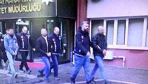 Adli kontrolle serbestler!