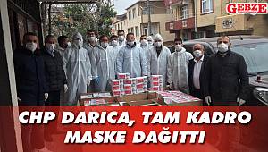 CHP Darıca, tam kadro maske dağıttı