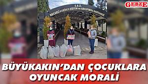 Büyükakın'dan çocuklara oyuncak morali