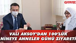 Aişe Ninenin hayır duasını aldı