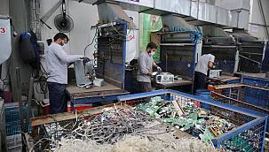 Elektronik atıklar ekonomiye geri kazandırılıyor