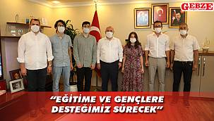 Bıyık, başarılı gençleri makamında ağırladı