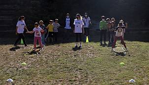 Gençlik kamplarında stres atıyorlar