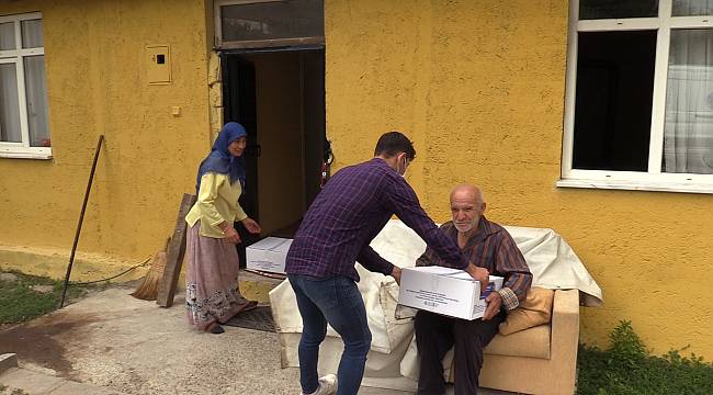 Yaşlı çifte yardım eli uzandı