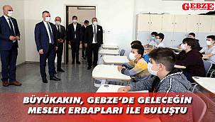 Gebze'de o koleji gezdi, öğrencilere başarı diledi