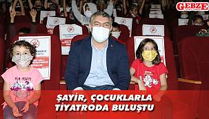 Şayir, çocuklarla çocuk oldu