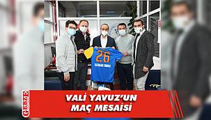 Vali Yavuz, futbol ve voleybol maçlarında stres attı