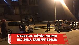 Gebze'de bir inşaatın temelinde toprak kaydı