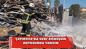 Çayırova’da hurda deposunda yangın çıktı