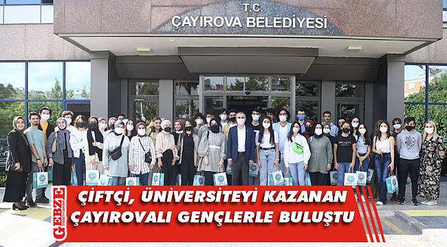 Çiftçi, üniversiteli gençlere başarılar diledi