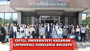 Çiftçi, üniversiteli gençlere başarılar diledi