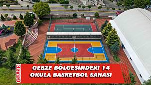 Okullara basketbol ve voleybol sahaları yapılıyor