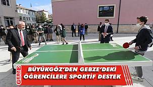 Gebzeli öğrencilerin masa ve ayak tenisi keyfi