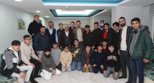 Başkan Büyükgöz gençlerle bir araya geldi