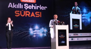 Büyükakın, Akıllı Şehirler Şurası'nda konuştu