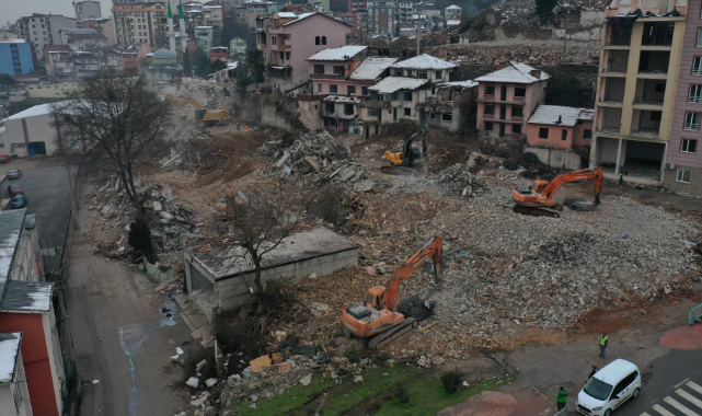 Cedit Mahallesi'nde yüzde 75 yıkım yapıldı