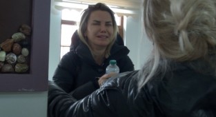 Ece Erken, taziyeleri kabul etti