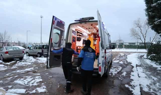Hasta nakil araçları hizmete devam ediyor