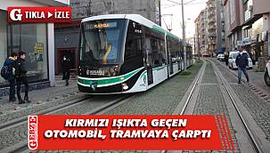 İzmit'te tramvay ile otomobil çarpıştı