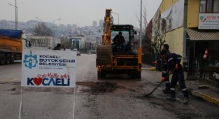 Karın bozduğu yollara hızlı müdahale