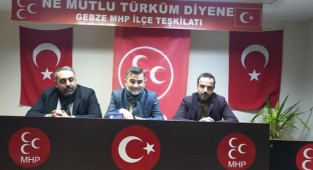 MHP Gebze'den Kocagöz'e plaket 