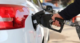 Benzin ve motorine 1 TL'lik yeni zam beklentisi