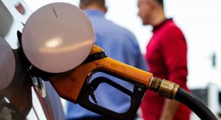 Benzine bir zam daha!